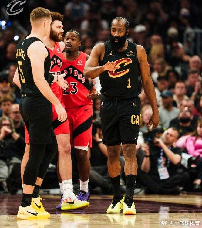 哈登18+6+3+3NBA历史第1人，米神22分阿伦两双，骑士抢七屠龙